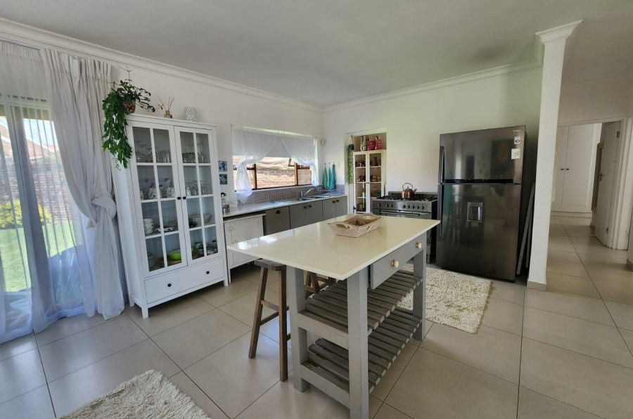 3 Bedroom Property for Sale in Wavecrest Eastern Cape